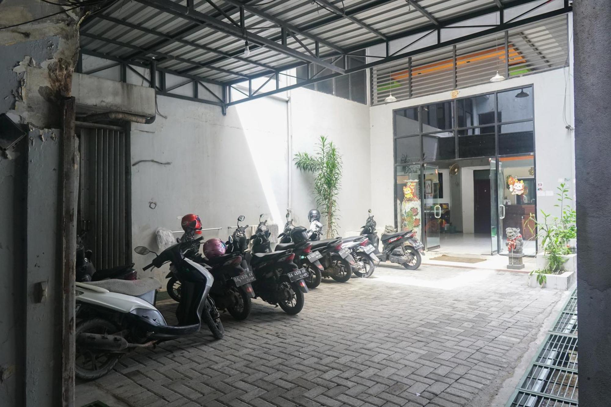 Surya Abadi Guest House Syariah Banjarmasin  Exterior foto